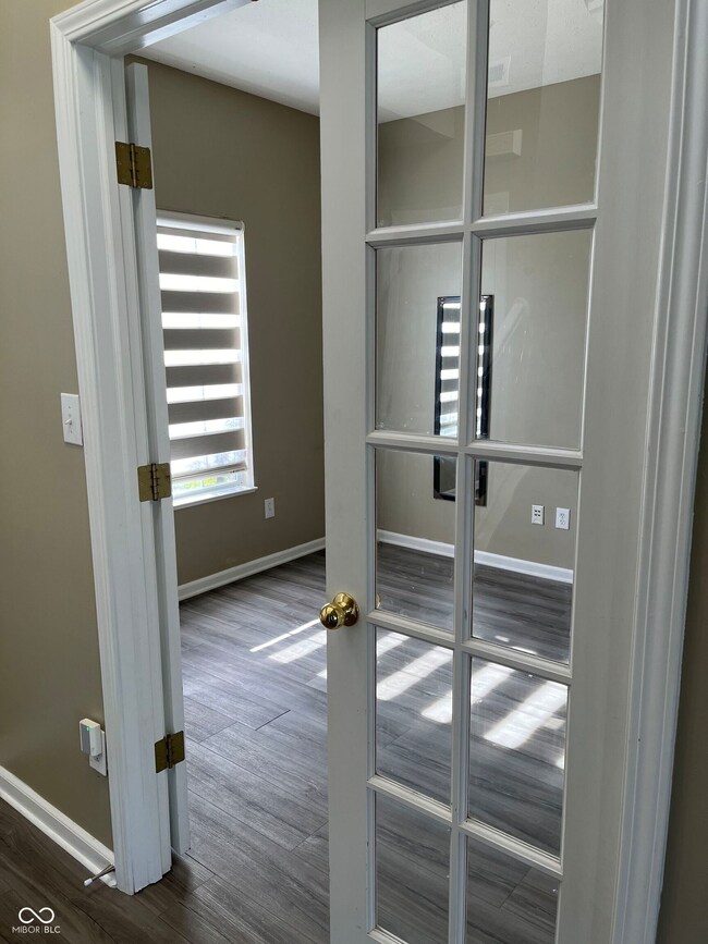 13252 Westwood Ln, Fishers, IN 46038 - photo 6