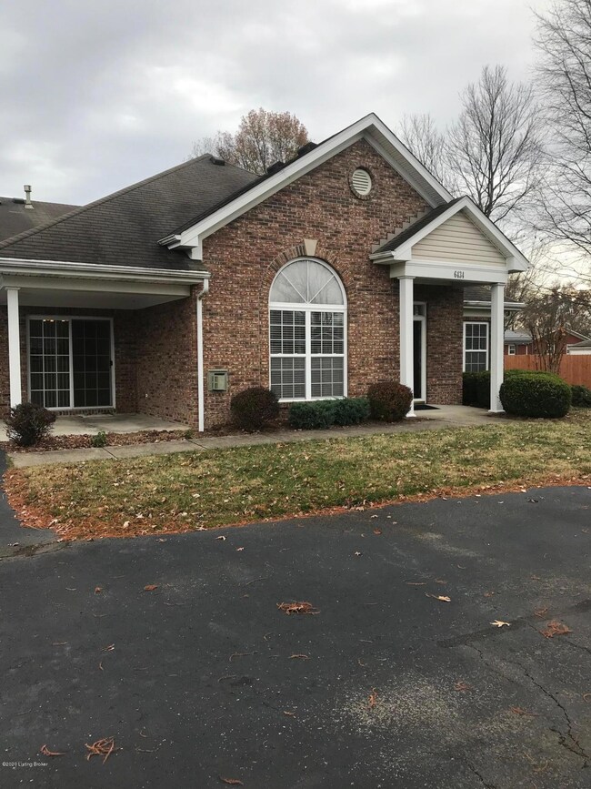 6434 Rivers End front #3