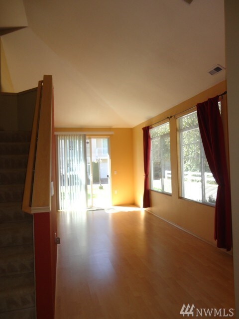 10426 Holly Dr unit B, Everett, WA 98204 - photo 7