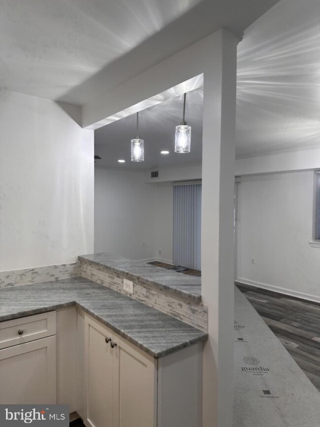 204 Victor Pkwy unit 204D, Annapolis, MD 21403 - photo 5