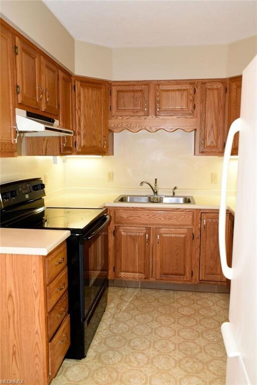 For your convenience, appliances remain!