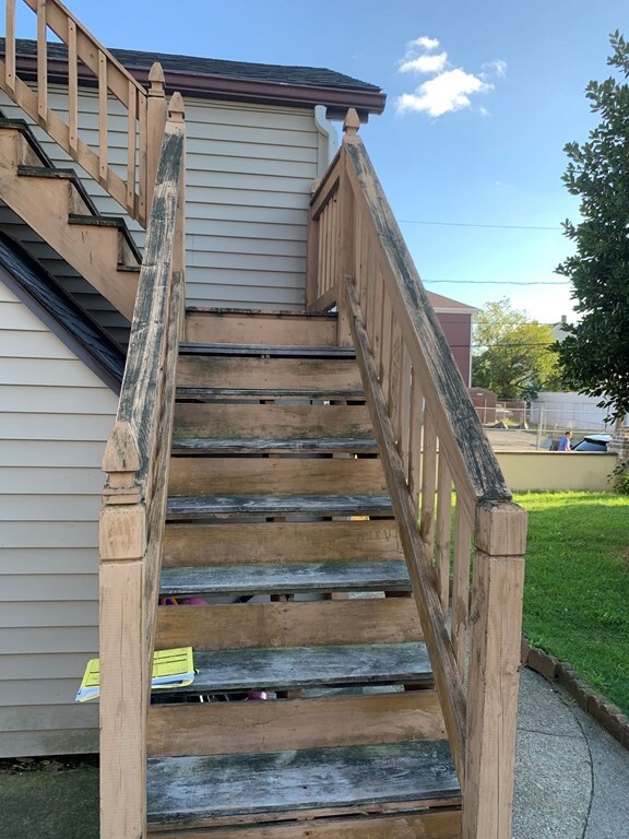 192 Last St, Fall River, MA 02724 - photo 4
