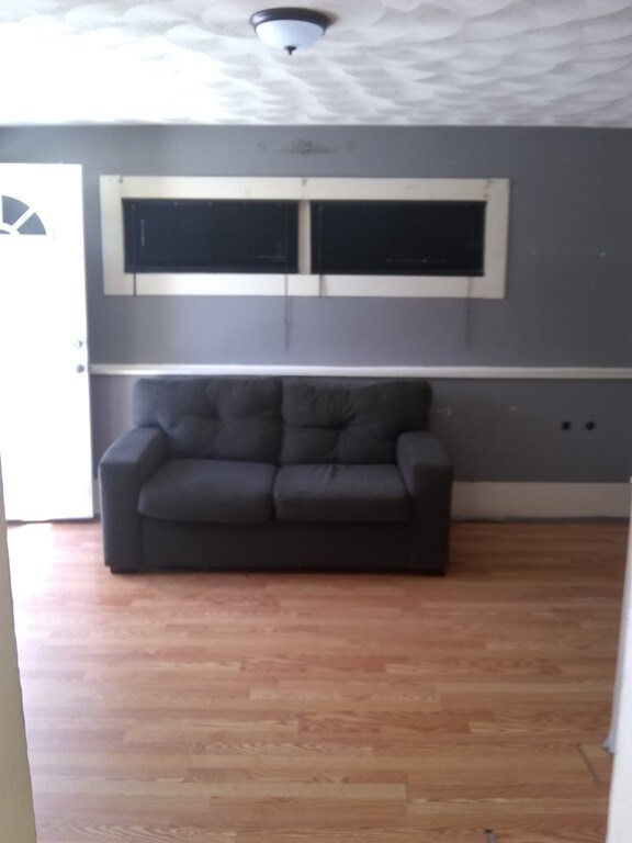 59 Clarendon Ave, Lynn, MA 01902 - photo 3