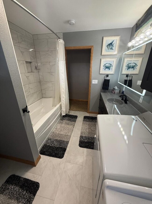 722 Ridge Rd, Decorah, IA 52101 - photo 6