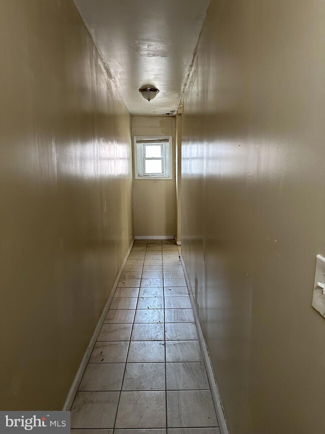 526 N Arlington Ave, Baltimore, MD 21223 - photo 5