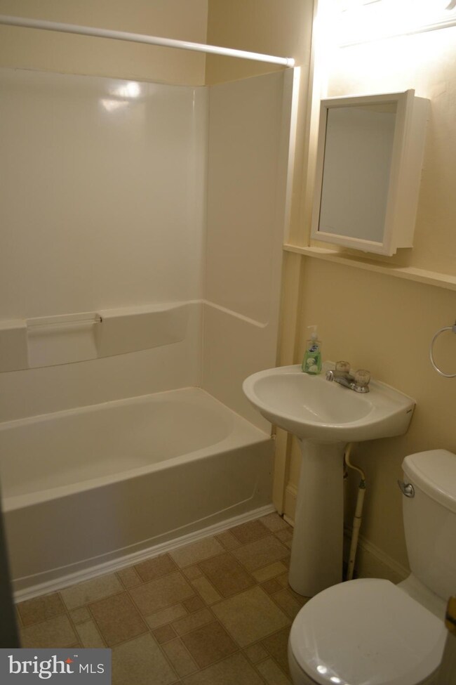 1013 President St, Annapolis, MD 21403 - photo 7