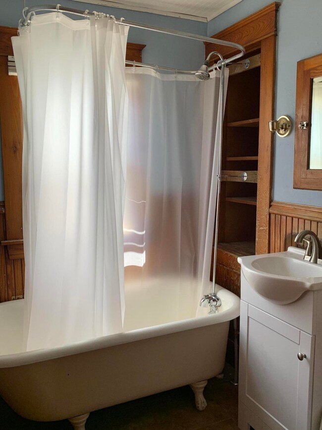 Unit 2 Bathroom