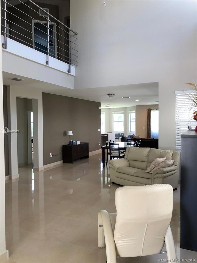 10554 NW 70th Ln, Doral, FL 33178 - photo 3