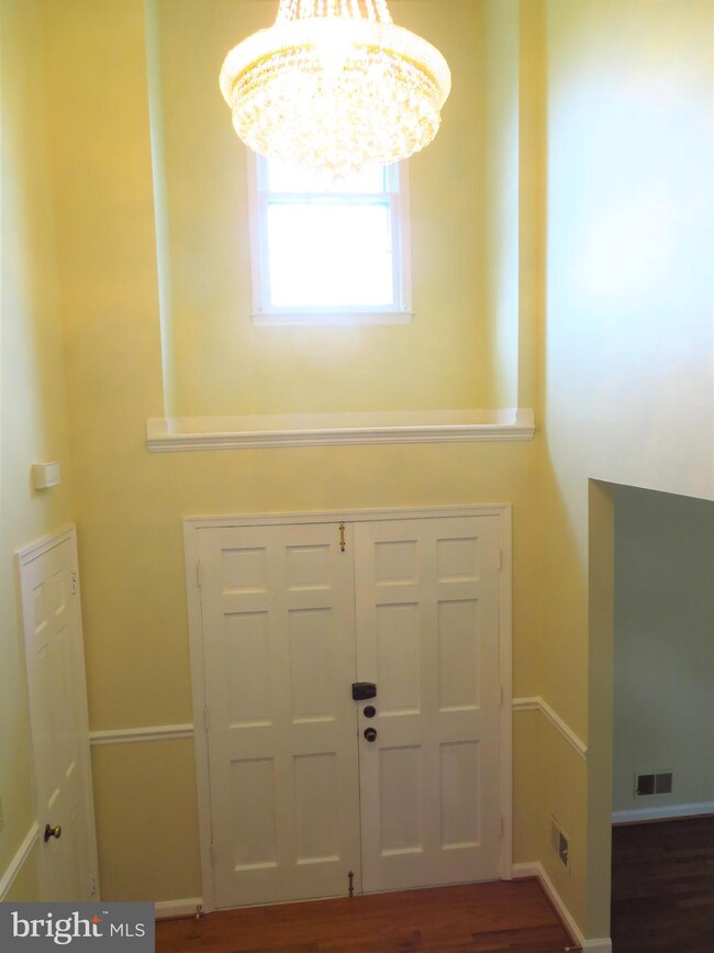 12400 Frost Ct, Potomac, MD 20854 - photo 3