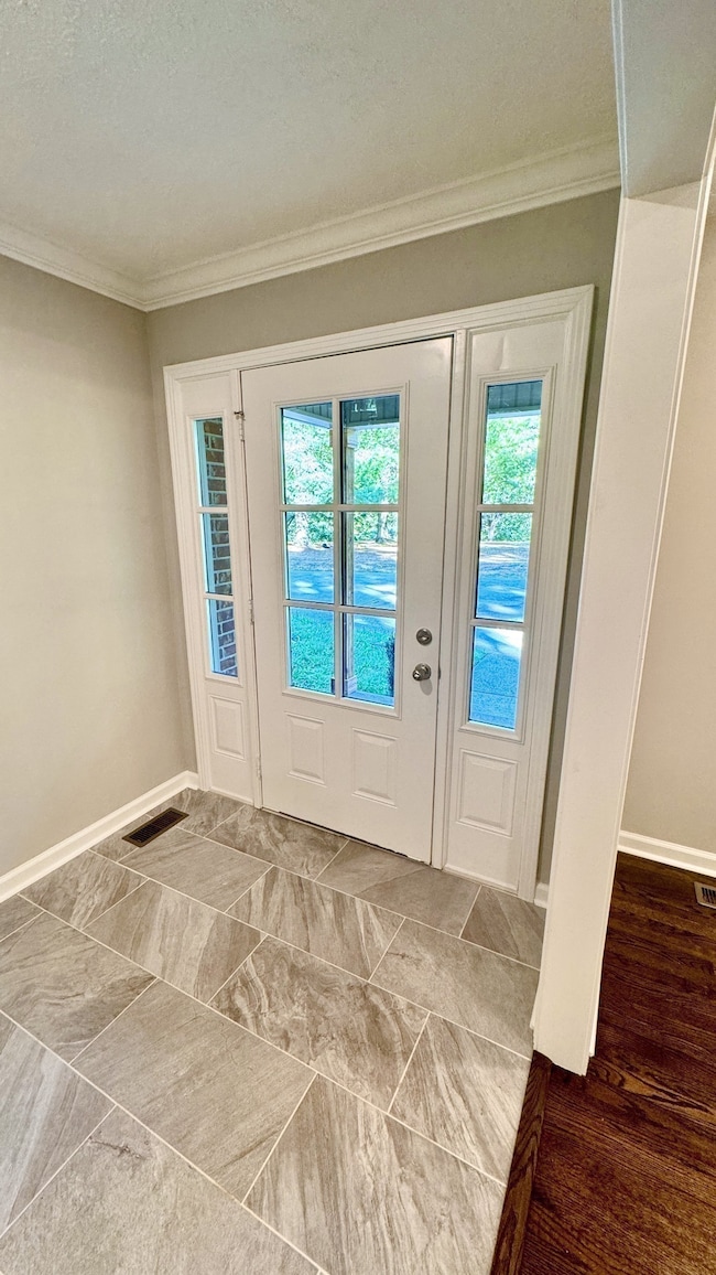 720 Vaughan Rd, Clarksville, TN 37043 - photo 4