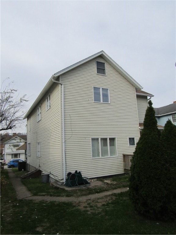 225 2nd St, Smithton, PA 15479 - photo 3