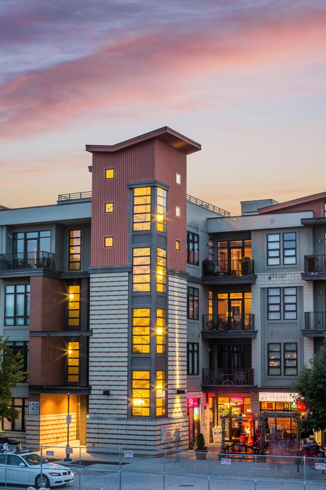 129 Walnut St 125 001