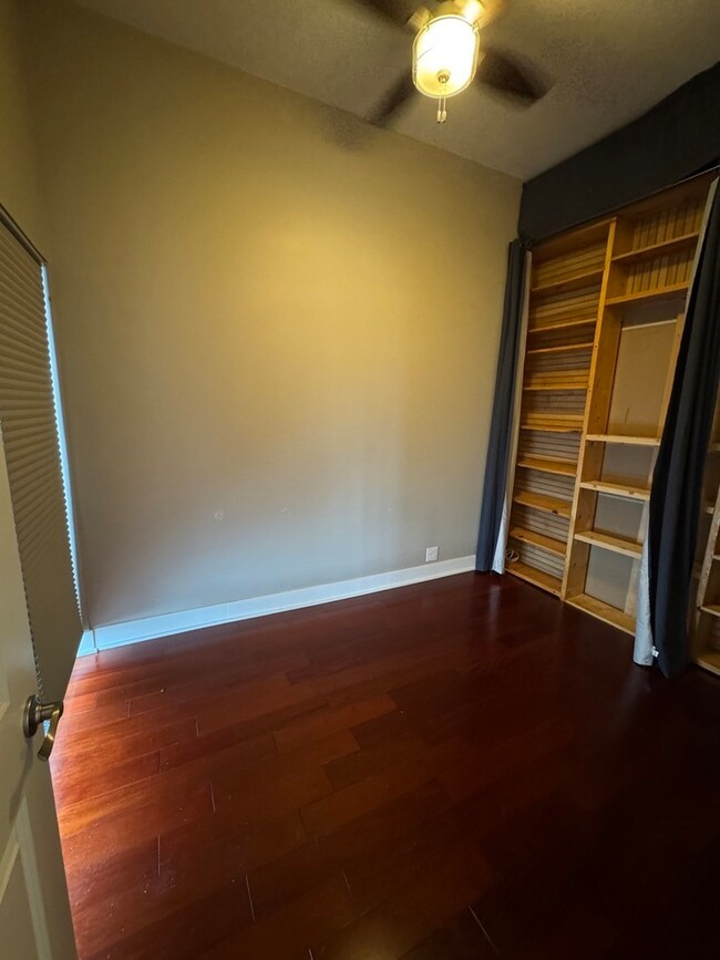 5048 N Marine Dr unit A9, Chicago, IL 60640 - photo 5