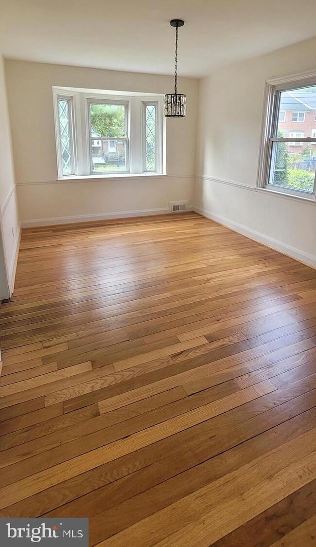 1565 Stonewood Rd, Baltimore, MD 21239 - photo 7