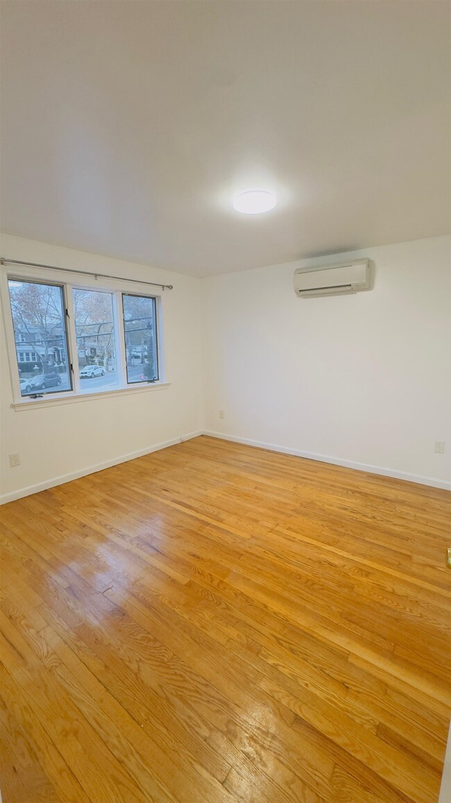 1516 John F. Kennedy Blvd unit 2nd Floor, Union City, NJ 07087 - photo 4
