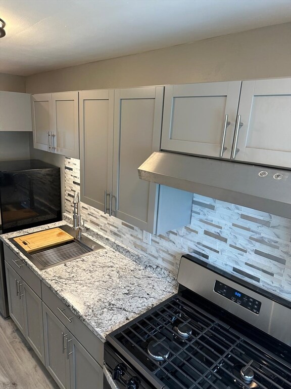 74 Fisher St, Lowell, MA 01850 - photo 4