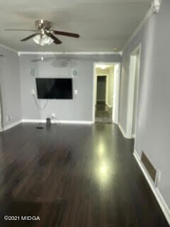 3508 Bloomfield Dr den