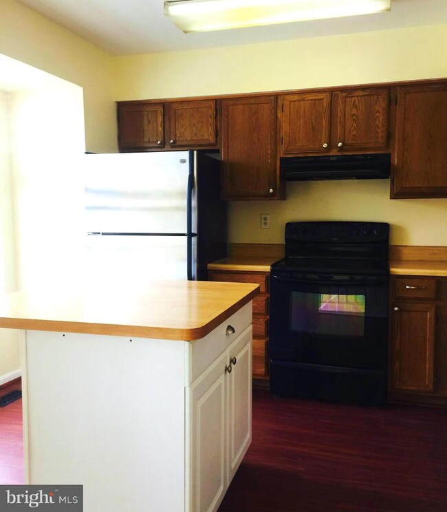 1548 Stoney Beach Way unit 103, Stoney Beach, MD 21226 - photo 3