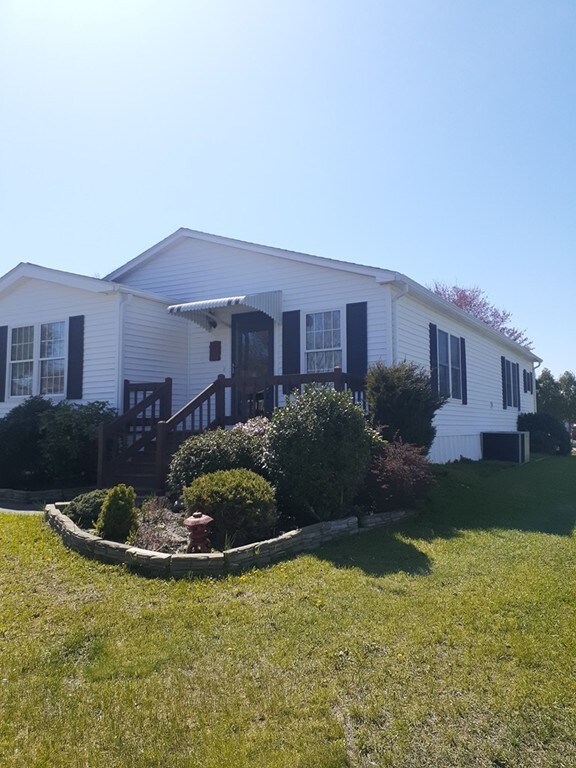 8 Minute Man Rd, Taunton, MA 02780 - photo 2