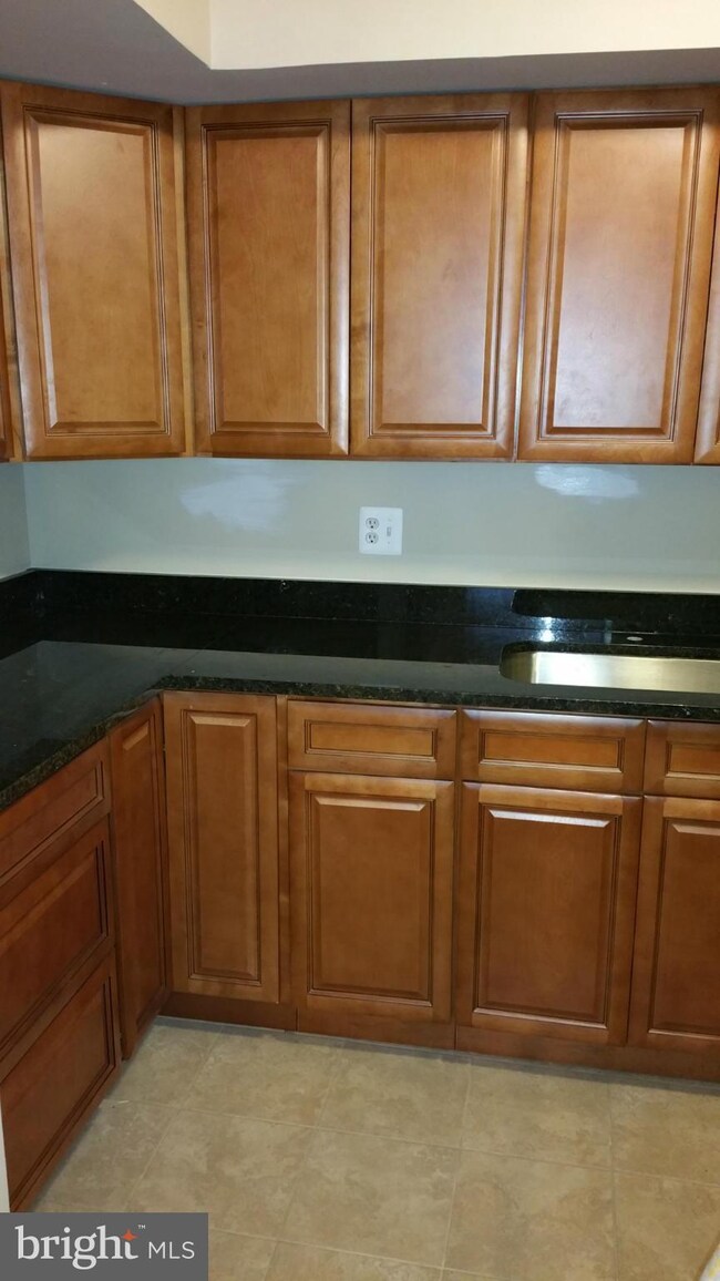 6465 Lamplighter Ridge, Glen Burnie, MD 21061 - photo 4