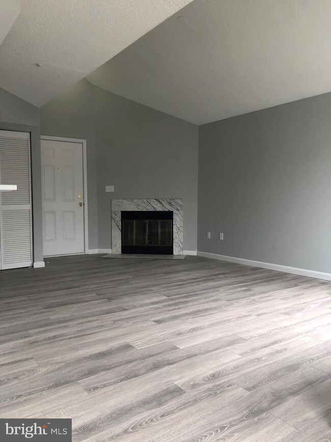 1111 Baybury Ct unit 202, Bowie, MD 20721 - photo 2