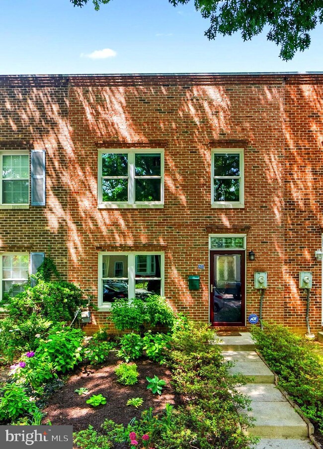 65 P St NW, Washington, DC 20001 - photo 2