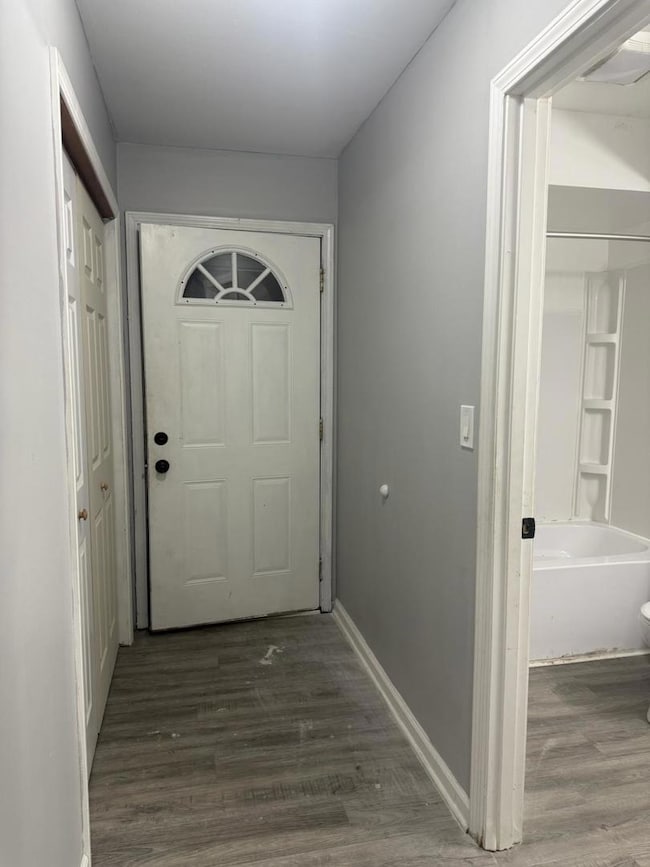 635 N Elmwood Dr unit 3, Aurora, IL 60506 - photo 3