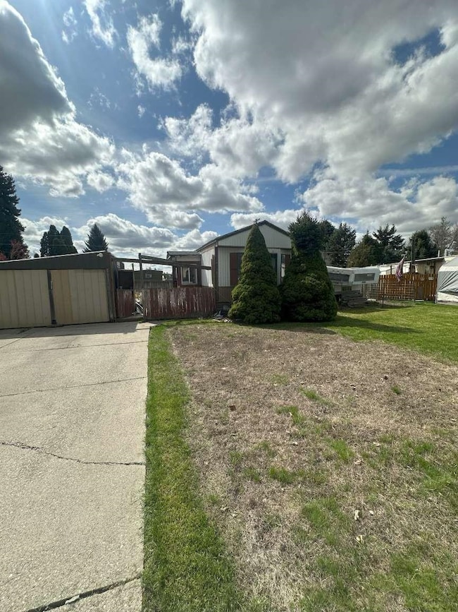 4110 E Walker Ave, Mead, WA 99021 - photo 3