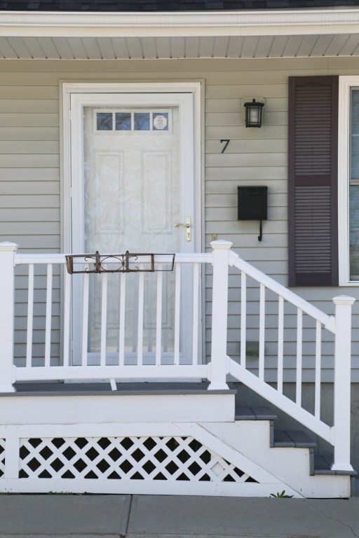 7 Green St, Wakefield, RI 02879 - photo 3