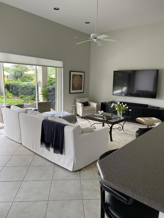 17 Bermuda Lake Dr, Palm Beach Gardens, FL 33418 - photo 5