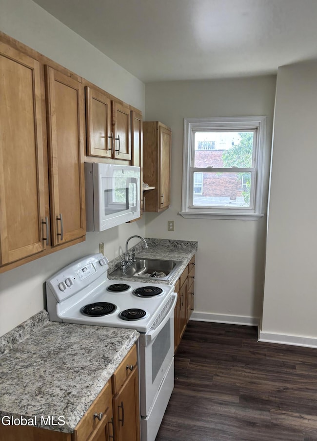 91 Park Ave unit 3, Cohoes, NY 12047 - photo 2