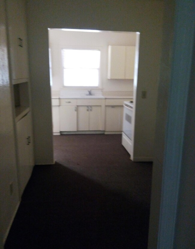 2210 Concord Ln, Redding, CA 96001 - photo 7