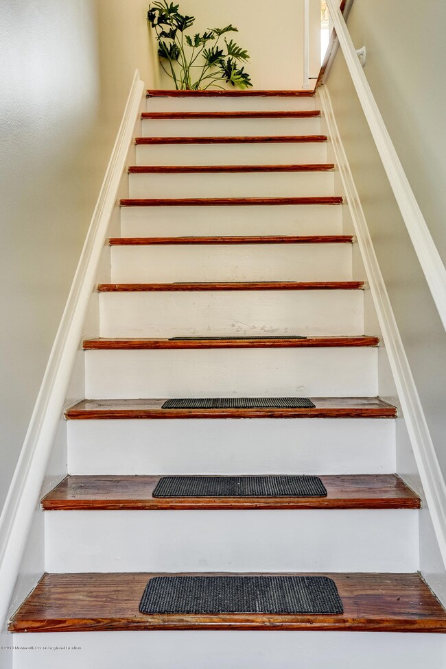 005_Staircase