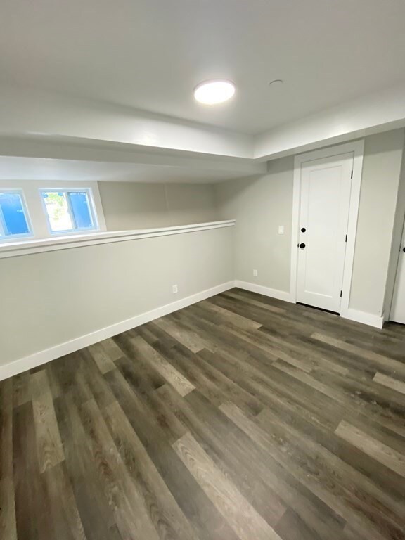 189 E Merrimack St unit 13, Lowell, MA 01852 - photo 4