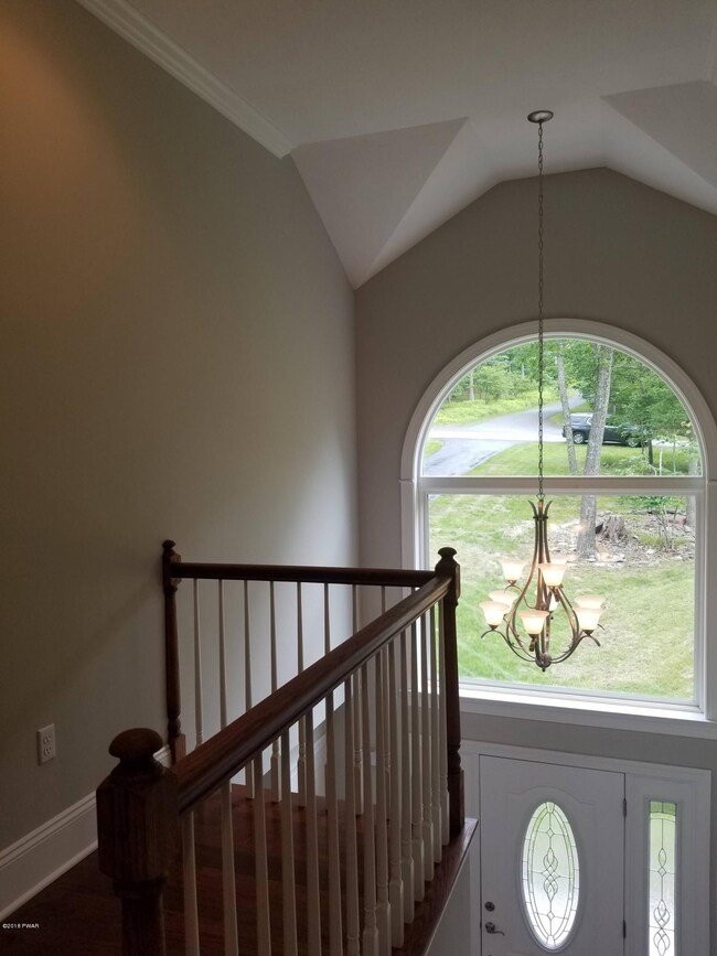 200 Locust Dr, Milford, PA 18337 - photo 2