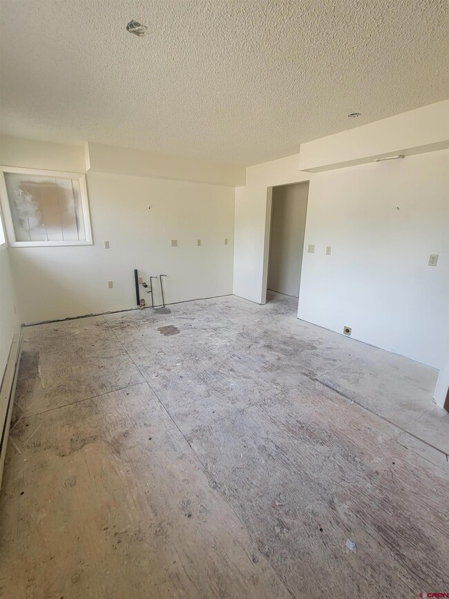 140 SE Frontier Ct, Cedaredge, CO 81413 - photo 4