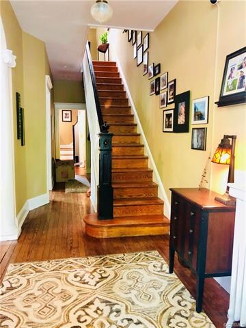 Beautiful open Entry Hall!
