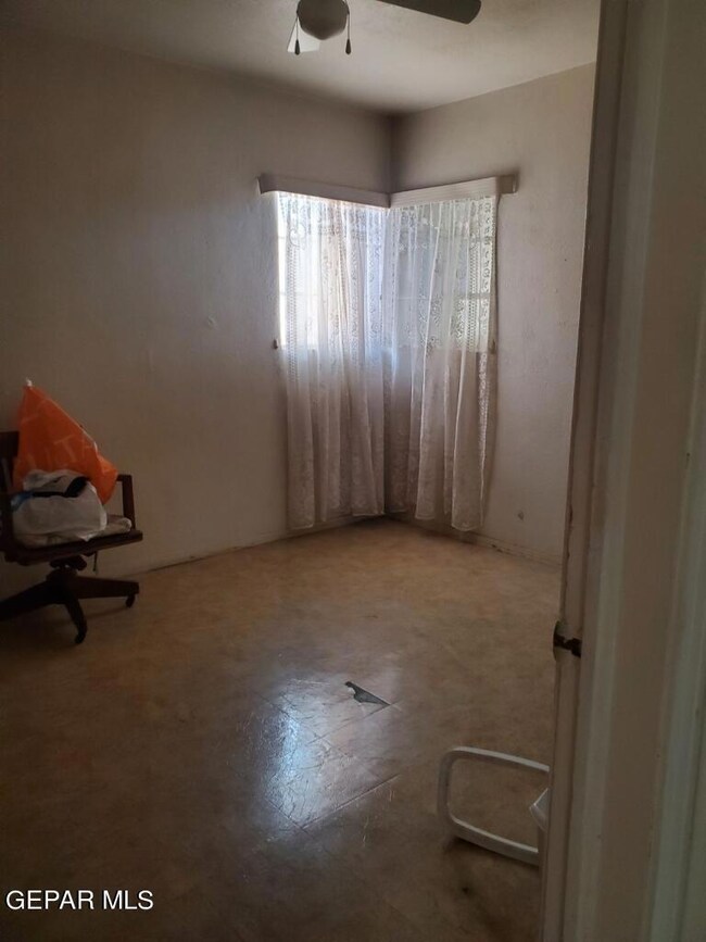 7521 Yuma Dr, El Paso, TX 79915 - photo 3