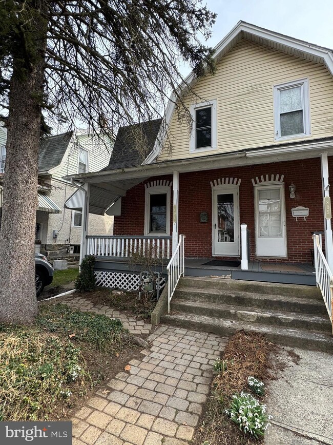 807 Aubrey Ave, Ardmore, PA 19003 - photo 4