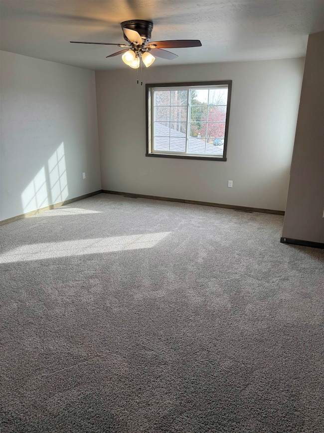 13193 Velp Ave unit 935, Green Bay, WI 54313 - photo 5