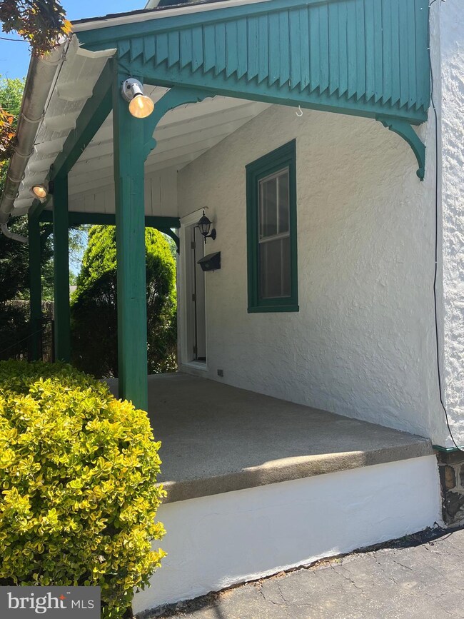 235 Callanan Ave, Bryn Mawr, PA 19010 - photo 6