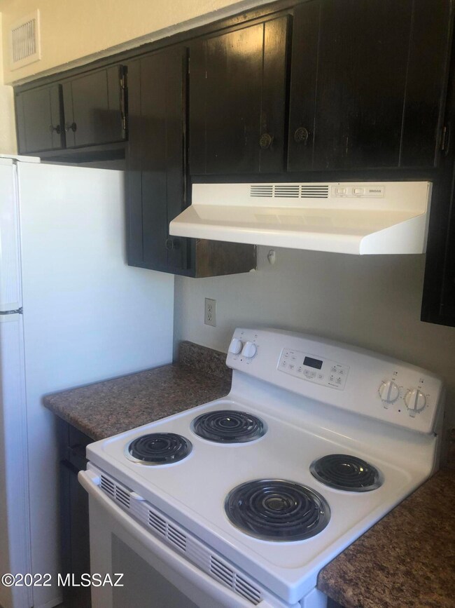 3528 N Tucson Blvd, Tucson, AZ 85716 - photo 6