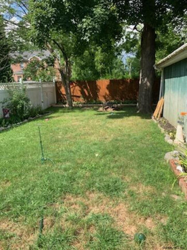 20 Glenwood Rd, Albany, NY 12204 - photo 6