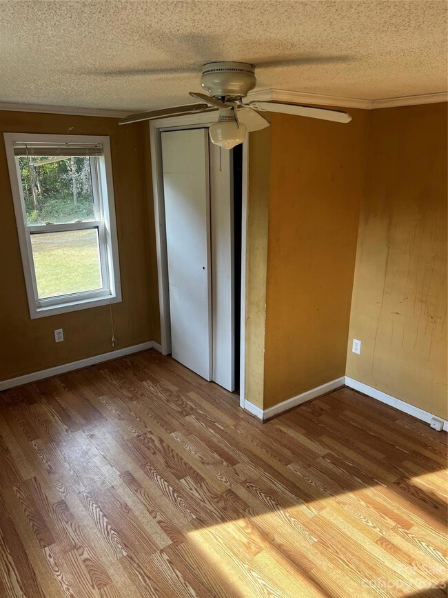 1117, 1115 Turnersburg Hwy, Statesville, NC 28625 - photo 3