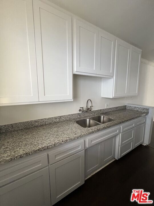 1015 N Edinburgh Ave unit 5, West Hollywood, CA 90046 - photo 4