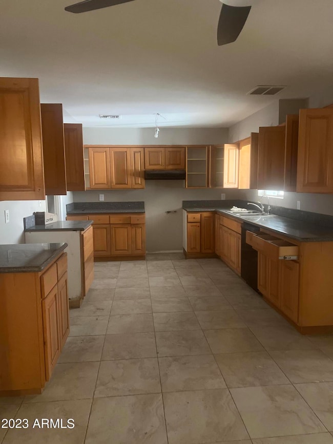 5326 W Cypress St, Phoenix, AZ 85035 - photo 2