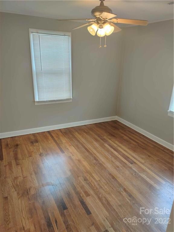 224 Oakhurst St, Hendersonville, NC 28792 - photo 7