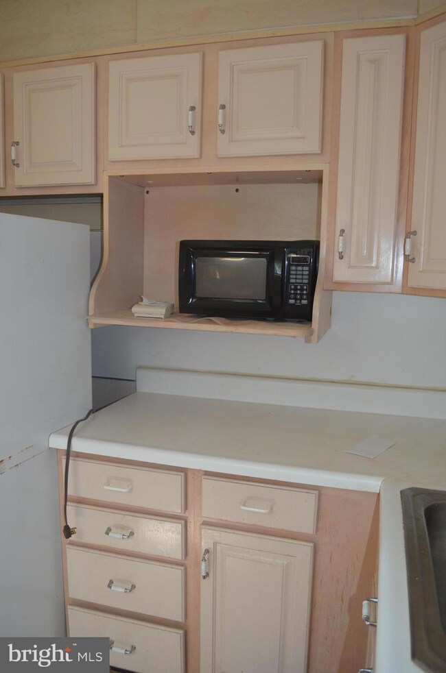 100 E Glenolden Ave unit D4, Glenolden, PA 19036 - photo 5