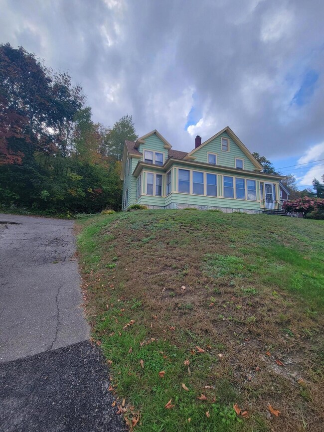 60 Grove St, Dexter, ME 04930 - photo 3