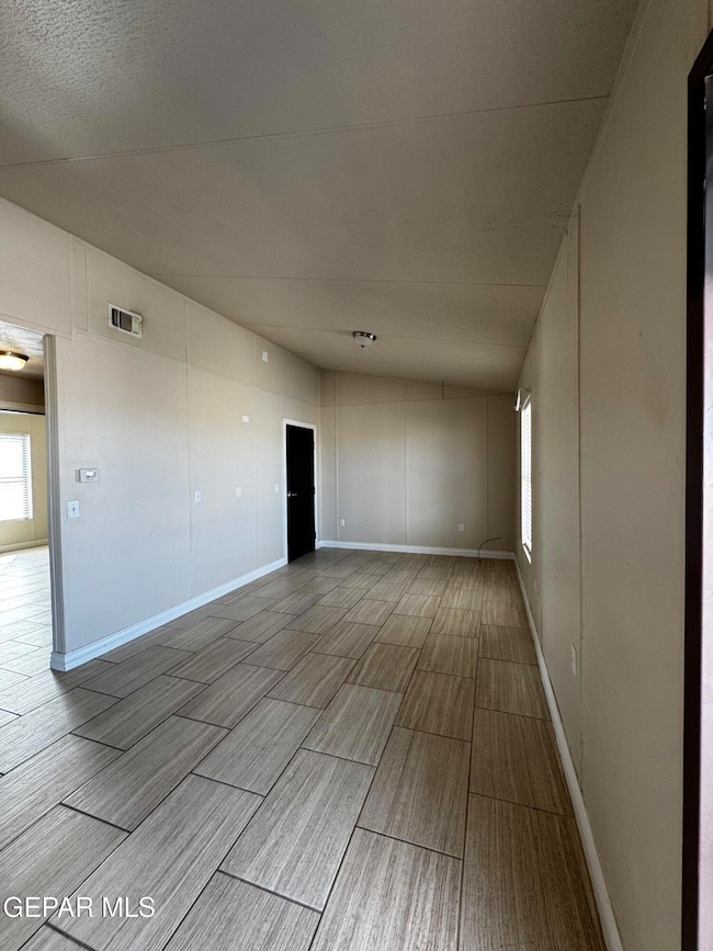 2 bedroom 1 bath living